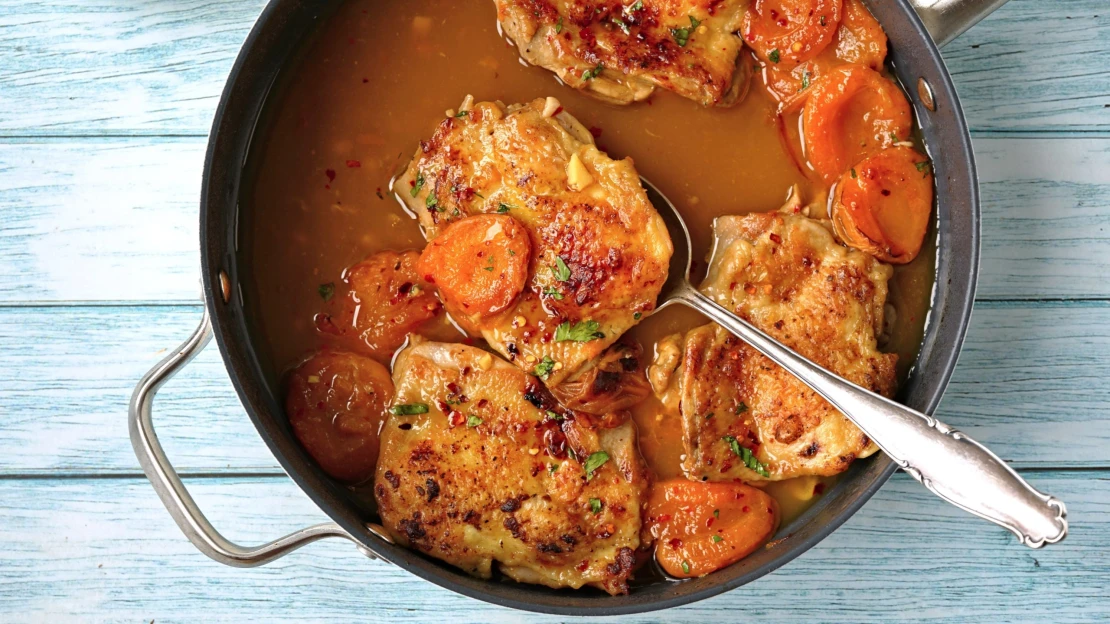 Kuře s broskví nechte minulosti. Meruňky mu sluší víc