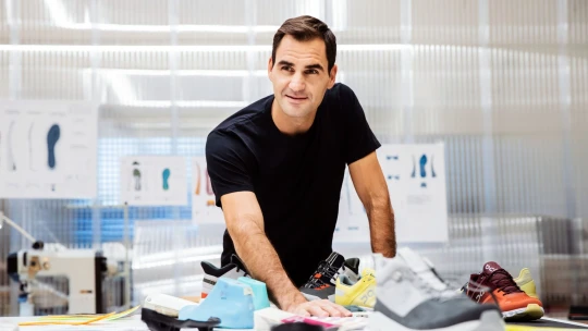 Elegantní na kurtu i&nbsp;v&nbsp;byznysu. Jak si Federer vydělal na místo mezi miliardáři?