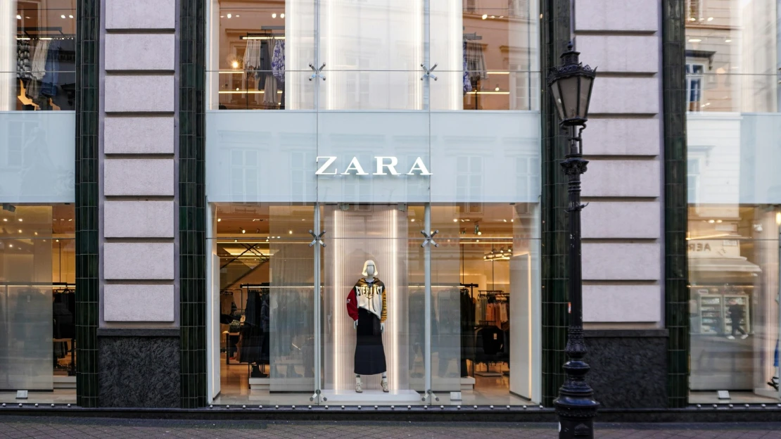 Španělský módní obr Inditex zvýšil zisky. Loni si v Česku přišel na 358 milionů korun
