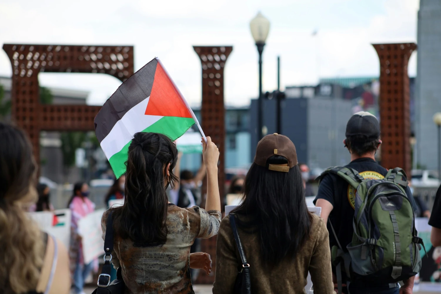  Tlak na Izrael roste, západní země mu hrozí uznáním Palestiny