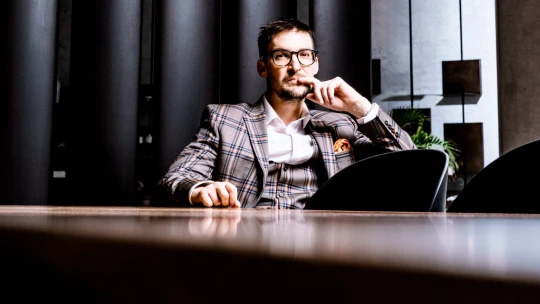 I spící kapitál může začít vydělávat. Americké banky ukazují cestu, kterou Evropa odmítá