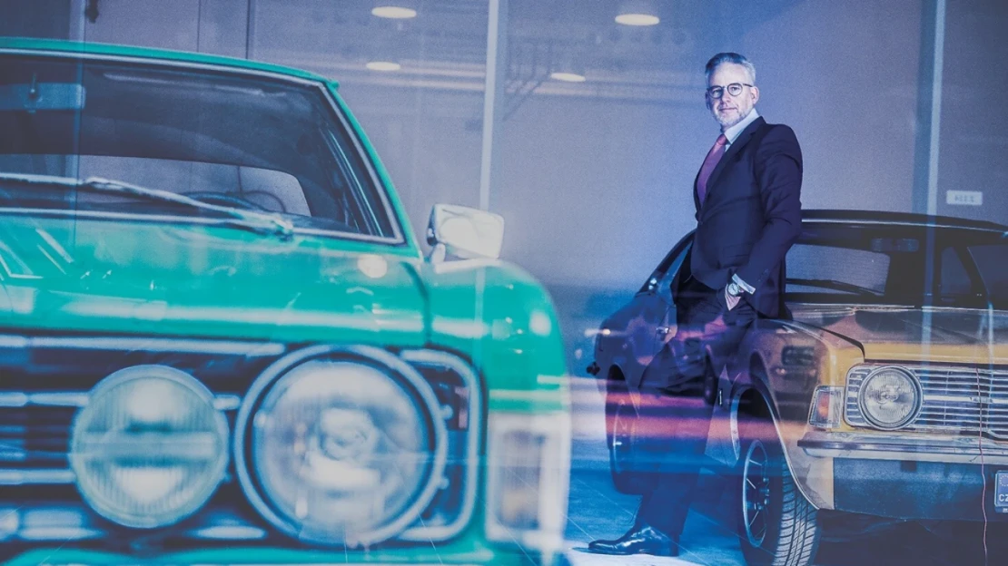 Rakousko, omlácený Fiat a osmdesátky. Poznejte developera Pokorného Out of Office