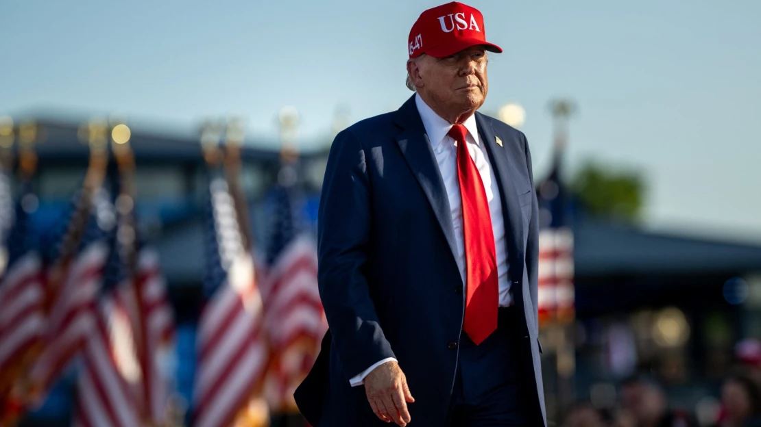 Týden v Trumpově Americe: Masivní protesty proti ICE a&nbsp;mírnění slov o&nbsp;Grónsku