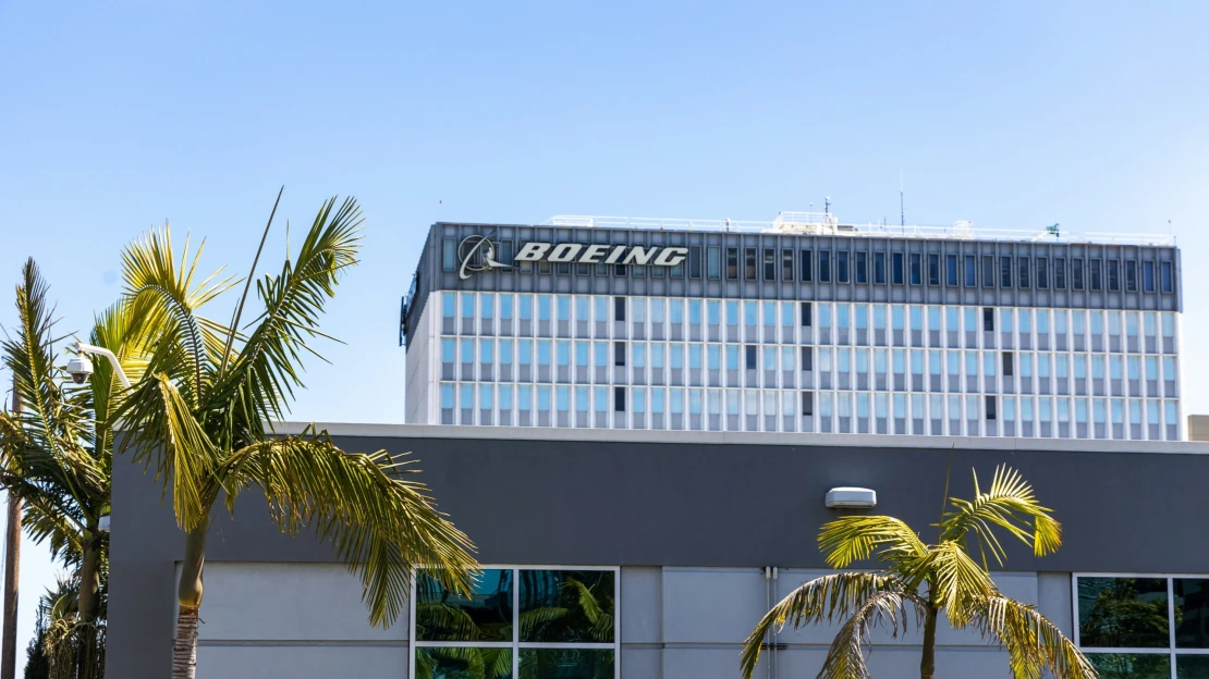 Zaměstnanci Boeingu vstupují do stávky. Podle viceprezidenta odmítli návrh nové smlouvy