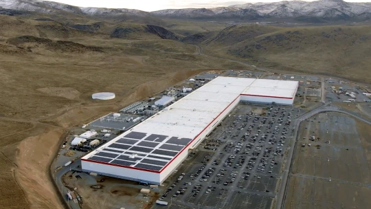 Tesla chce dodávat elektřinu do britských domácností, požádala tam o&nbsp;licenci