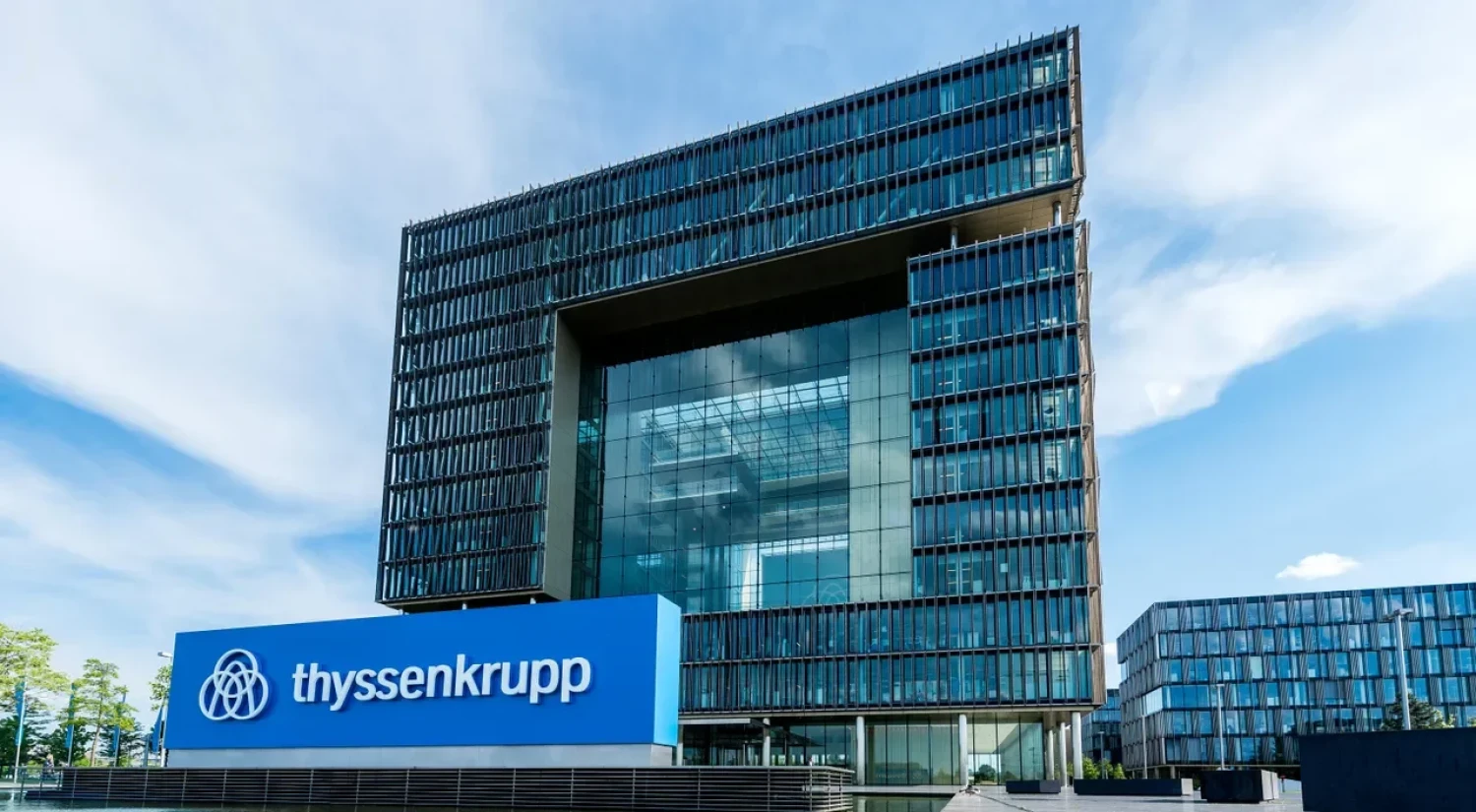 Thyssenkrupp stále čelí krizi. Ve čtvrtletí prohloubil ztrátu a zhoršil výhled