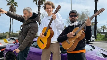 Křiklavé lambo a luxus. Strávili jsme den v Barceloně s fotbalistou Alexem Králem