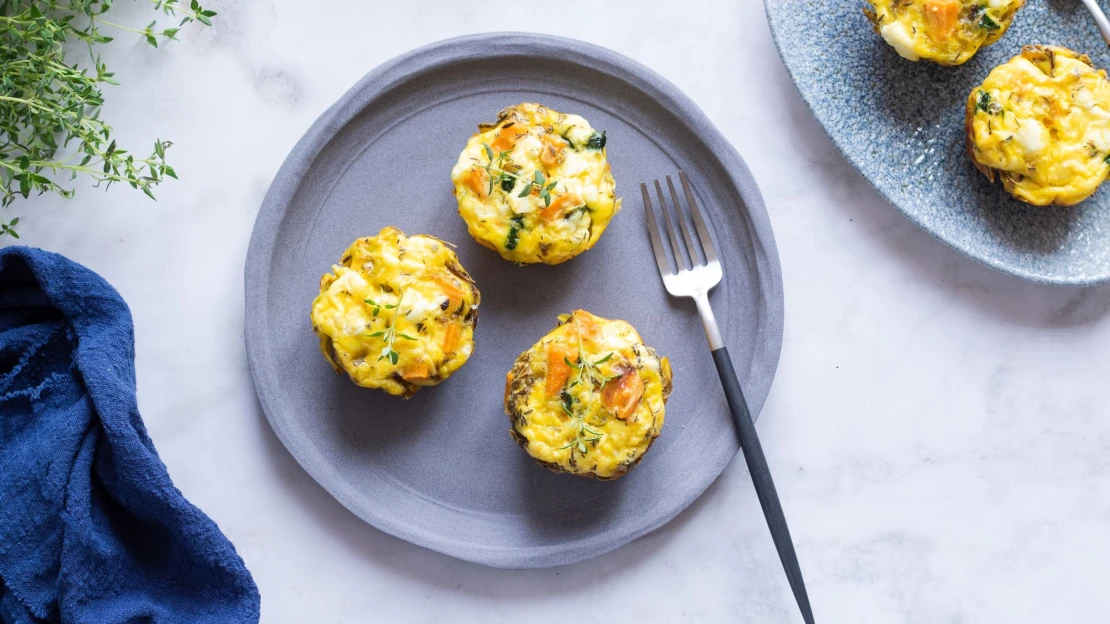 Ke svačině, na výlet i pro děti. Vaječné muffiny se zeleninou místo mouky