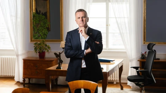 Nemít strach udělat chybu. Prezidentův kancléř sází na inspiraci od byznysu