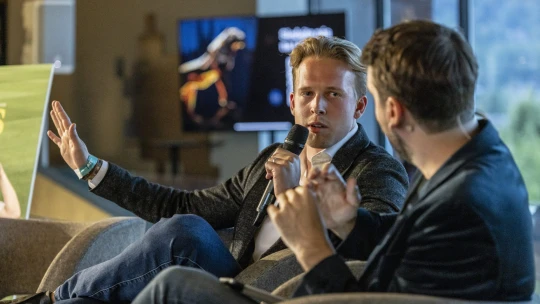 Hole-in-one. Beskydská Miura spojila golfové trávníky se sběrateli a galeristy