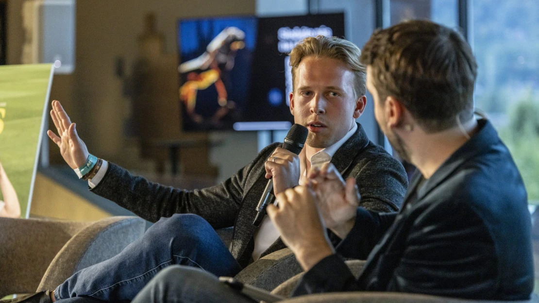 Hole-in-one. Beskydská Miura spojila golfové trávníky se sběrateli a galeristy