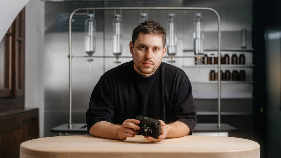 Digitálu navzdory. Nový pražský butik oživuje svět analogu