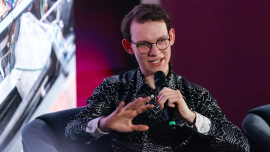 Nejmladší mozek Akademie věd umí vyčistit vodu a jede studovat do Londýna