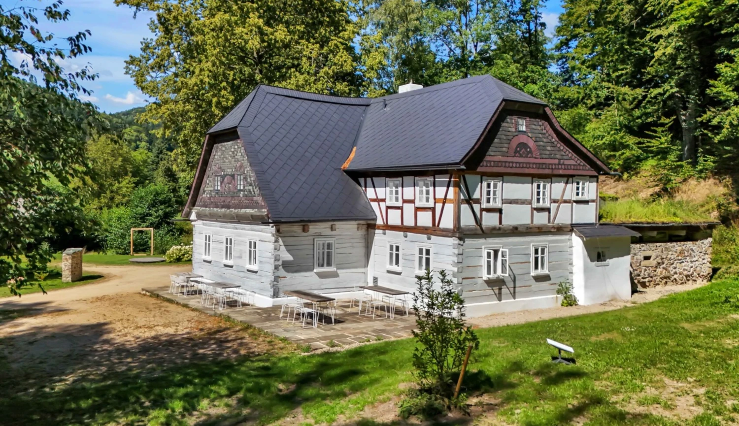 Hledá se nový pán Bezového údolí. Butikový hotel u Liberce je na prodej