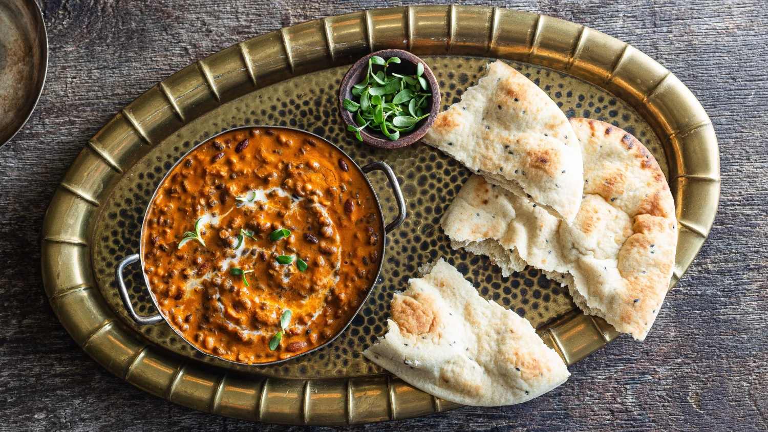 Krémová čočka znamenité chuti. Dal makhani stojí za poctivou přípravu