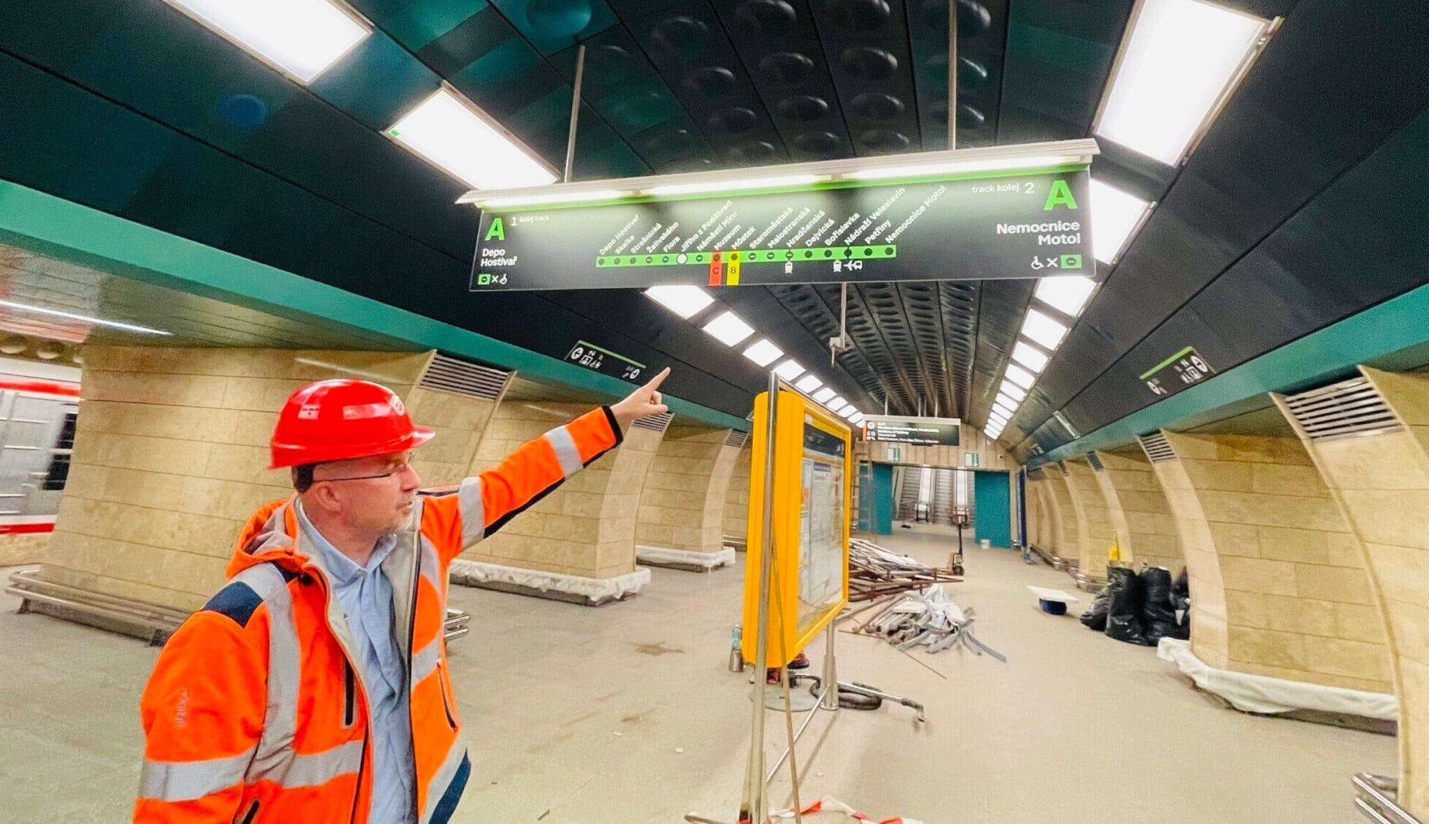 Sužují ho uzavírky a stojí miliardy, přesto pražské metro patří k nejlepším v Evropě