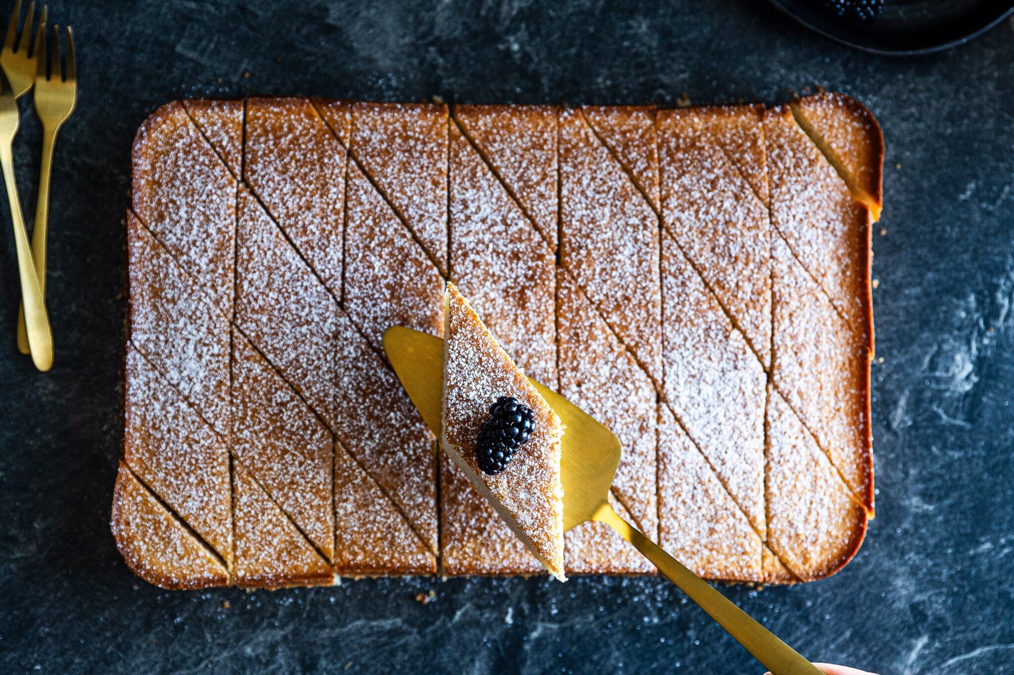 Hot milk cake. Nadýchaný mléčný piškot zjemní každou příležitost