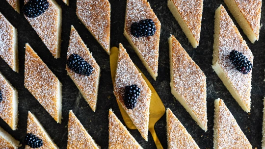 Hot milk cake. Nadýchaný mléčný piškot zjemní každou příležitost