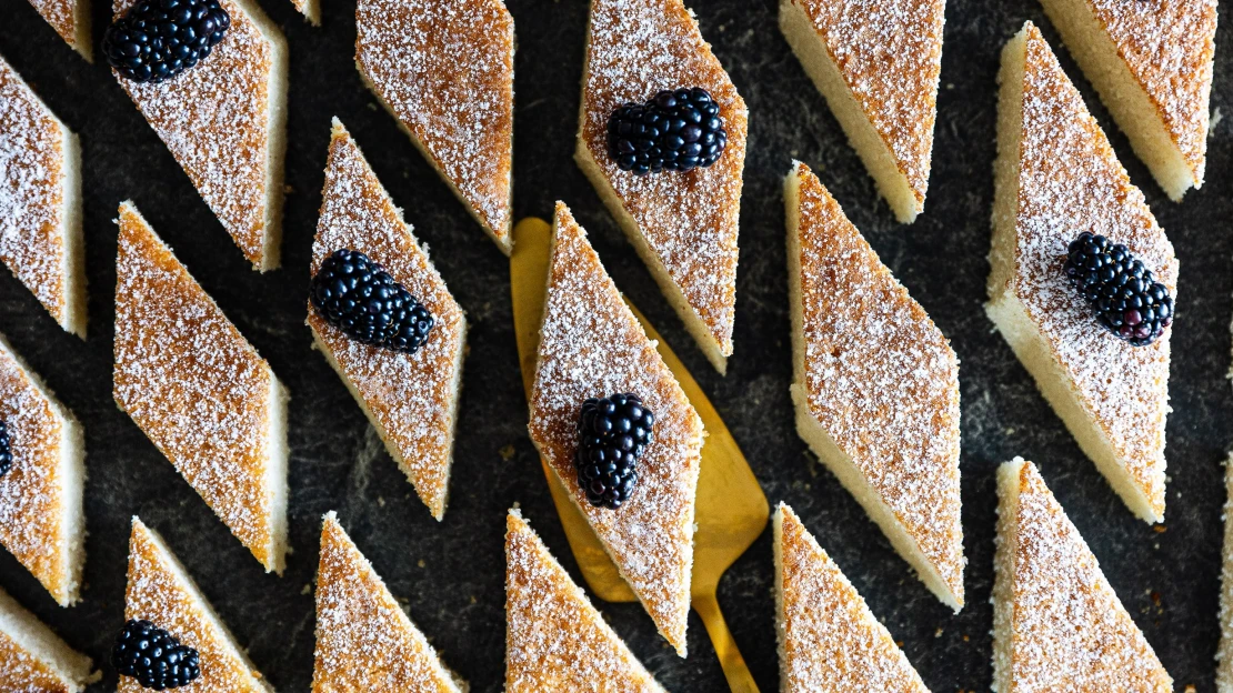 Hot milk cake. Nadýchaný mléčný piškot zjemní každou příležitost