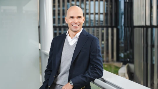 Český AI startup Everbot získal desítky milionů. Do hry vstupuje miliardář Bouška