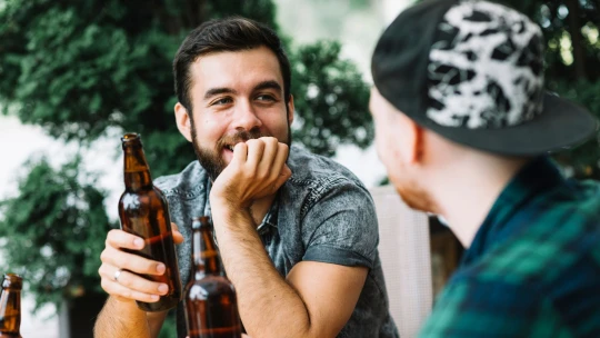 Češi neumějí odhadnout, jaké množství alkoholu škodí. Každý pátý muž pije denně