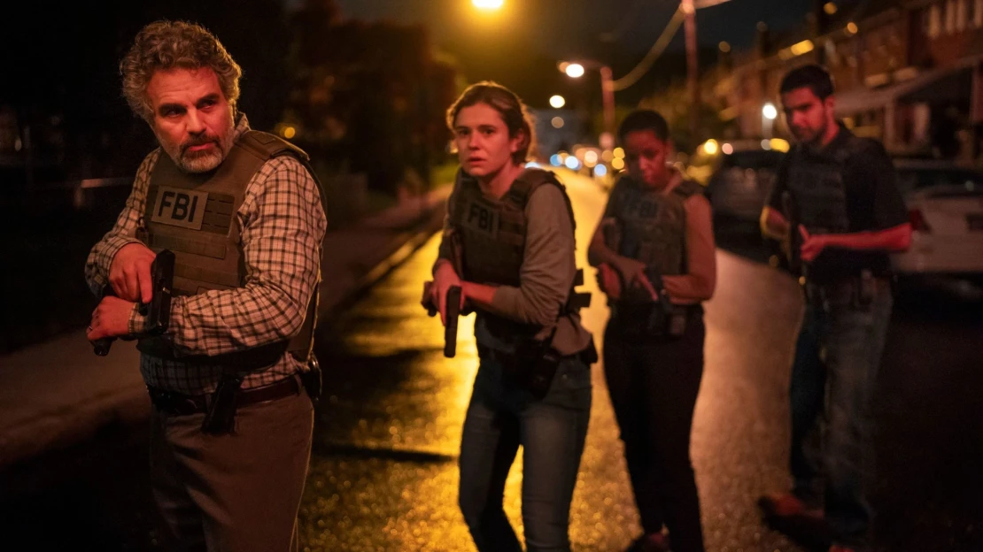 Velkolepý návrat tvůrce Mare z Easttownu. Jednotka je televizní událost