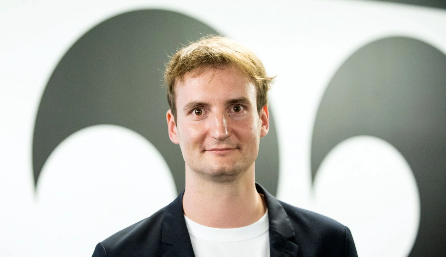 Lež postavy zlidšťuje, říká režisér Omerzu o novém filmu Nevděčné bytosti