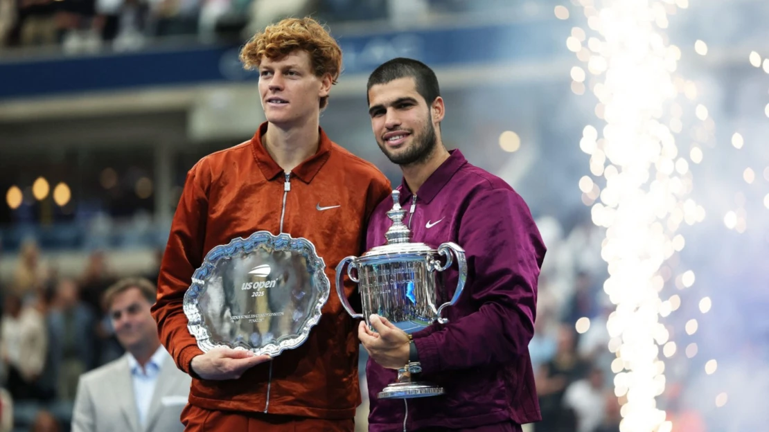 Impérium Alcaraz, impérium Sinner. Mladí proroci tenisu boří i finanční žebříčky