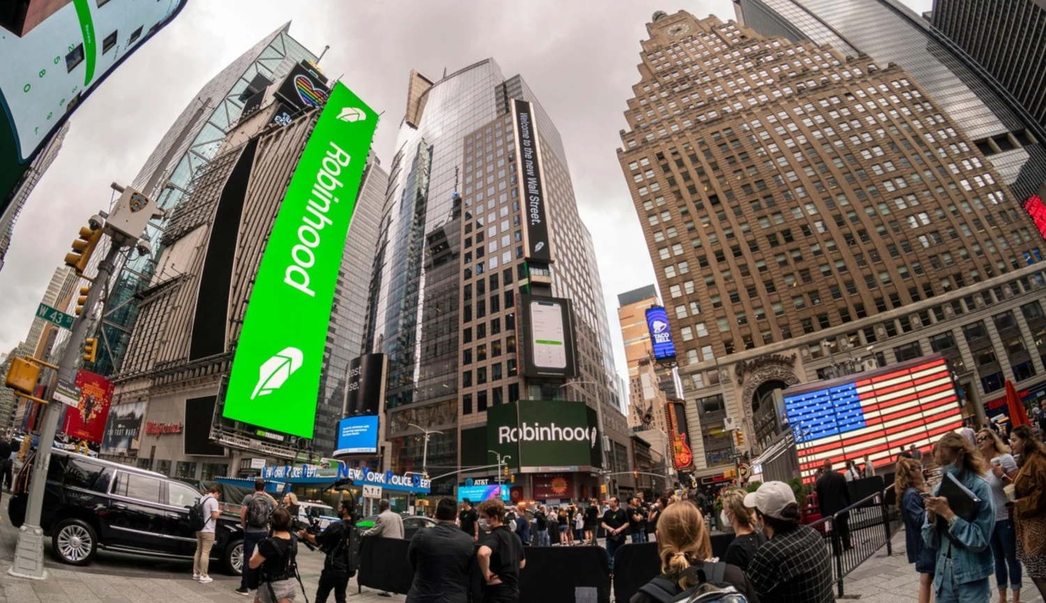 Tři nové tituly v čele s Robinhoodem míří do indexu S&P 500. Příležitost, nebo past?