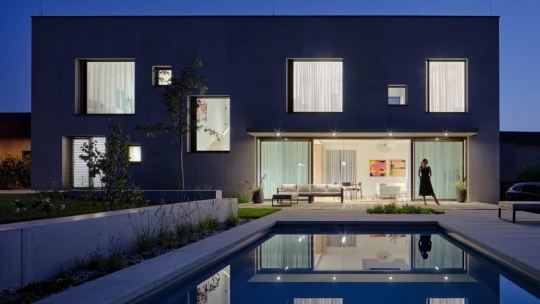 Dům, v němž kouzlí světlo. Jak bydlí návrhářka Veronika Štěrbová