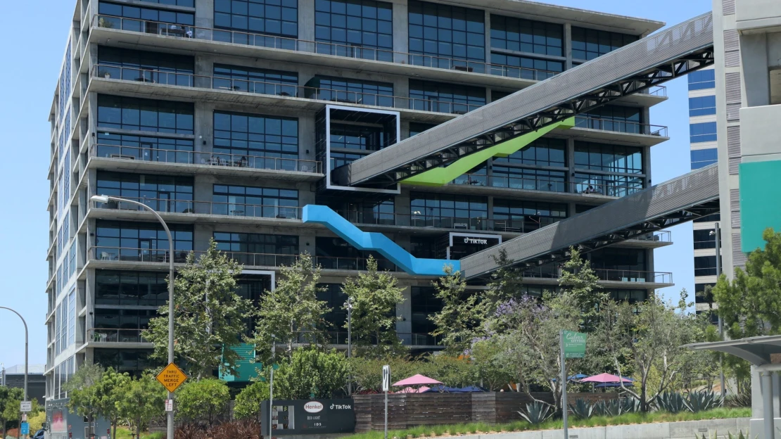 Mezi investory amerického TikToku budou kromě Ellisona i&nbsp;Murdochovi nebo Dell, řekl Trump