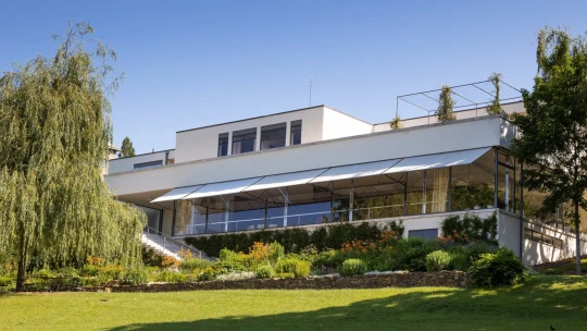 Ikonické domy k pronájmu. Jen pro sebe lze mít i slavnou vilu Tugendhat v Brně