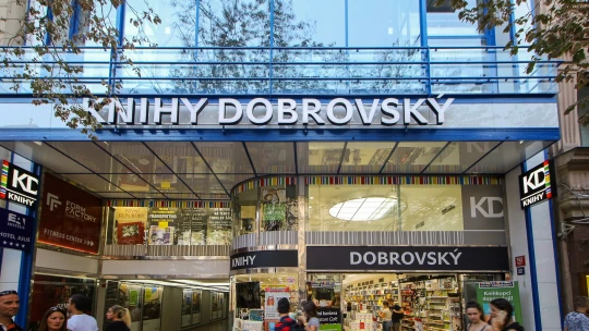 Audioknihy a BookTok mění čtení. Tištěným knihám nepomáhá ani nulová sazba DPH