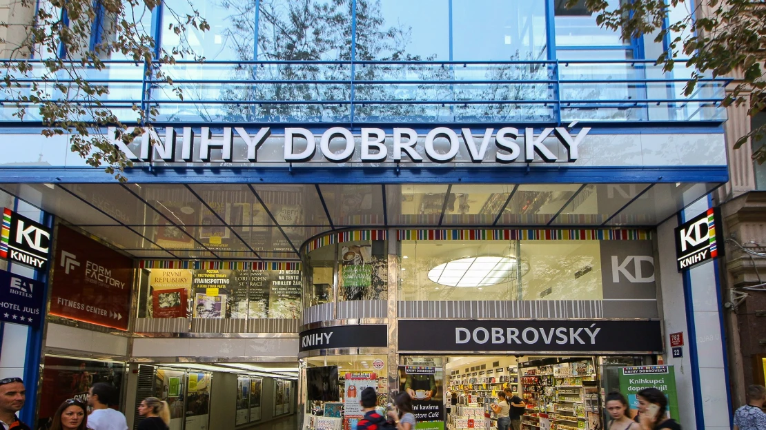 Audioknihy a BookTok mění čtení. Tištěným knihám nepomáhá ani nulová sazba DPH