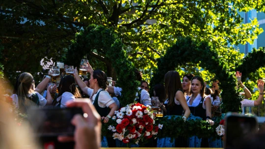 Sto devadesát let tradice. V Mnichově startuje slavný Oktoberfest