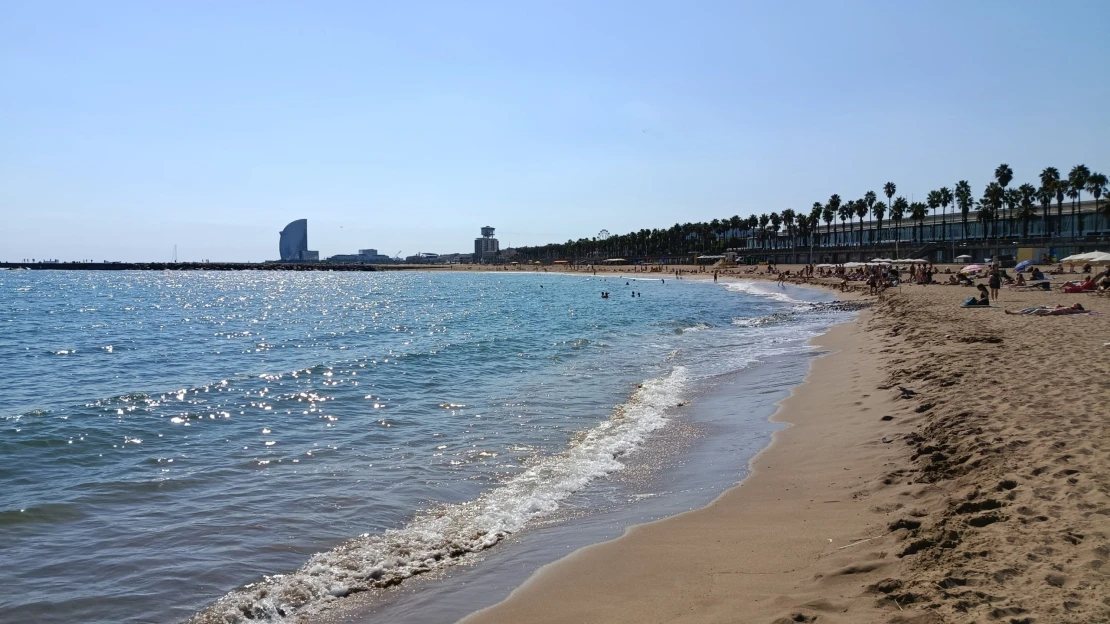 Úplné zatmění Slunce přiláká do Španělska tisíce turistů
