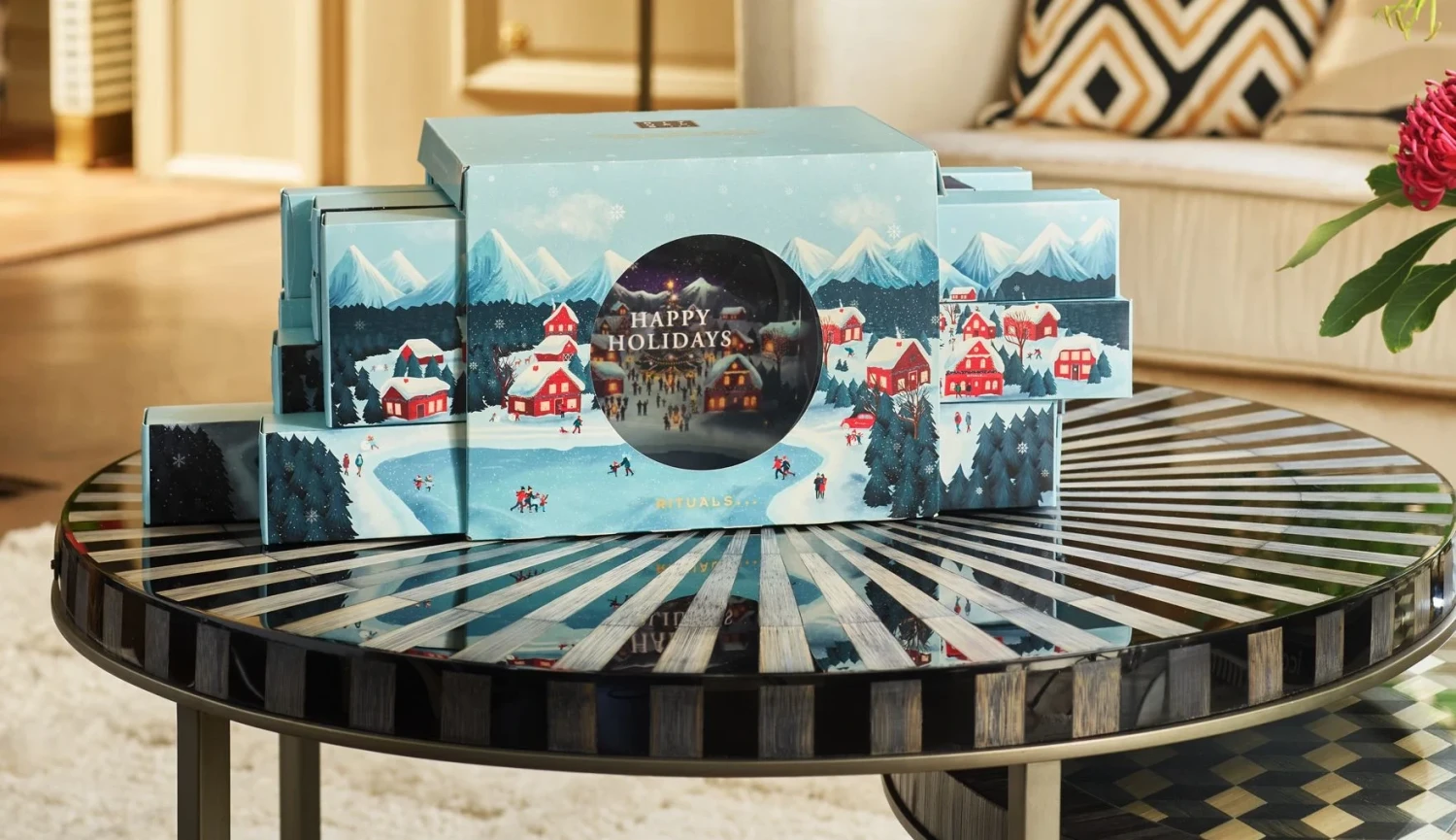 Předvánočnímu trhu dominují adventní kalendáře. Kdo jej nemá, jako by nebyl