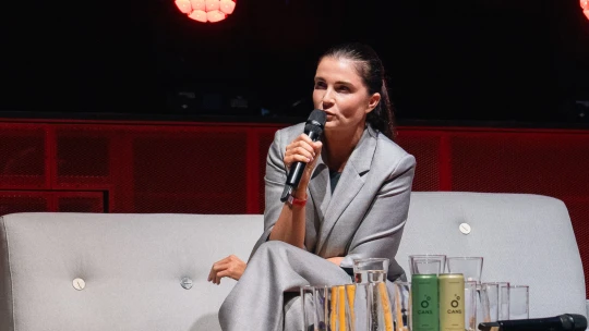 Daly tátovi ultimátum a vyšlo to. Kornfeil se svými pecemi překoná půlmiliardu