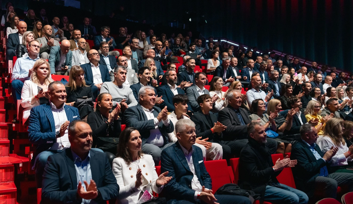  Česko hledá sebevědomí! Co už zaznělo na konferenci Lepší Česko?