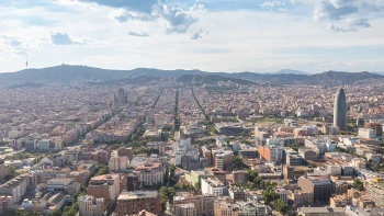 Pláže, tapas a AI. Barcelona kromě turistů čím dál víc láká i technologický byznys