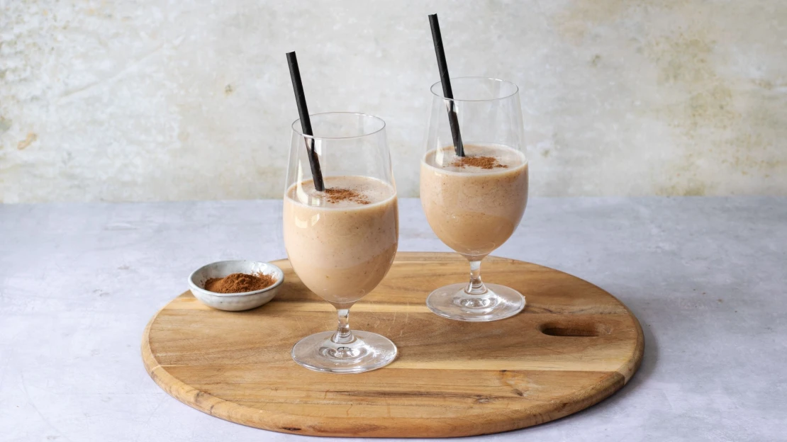 Rychlá vzpruha plná chuti. Sezamovo-datlový shake s vůní Orientu