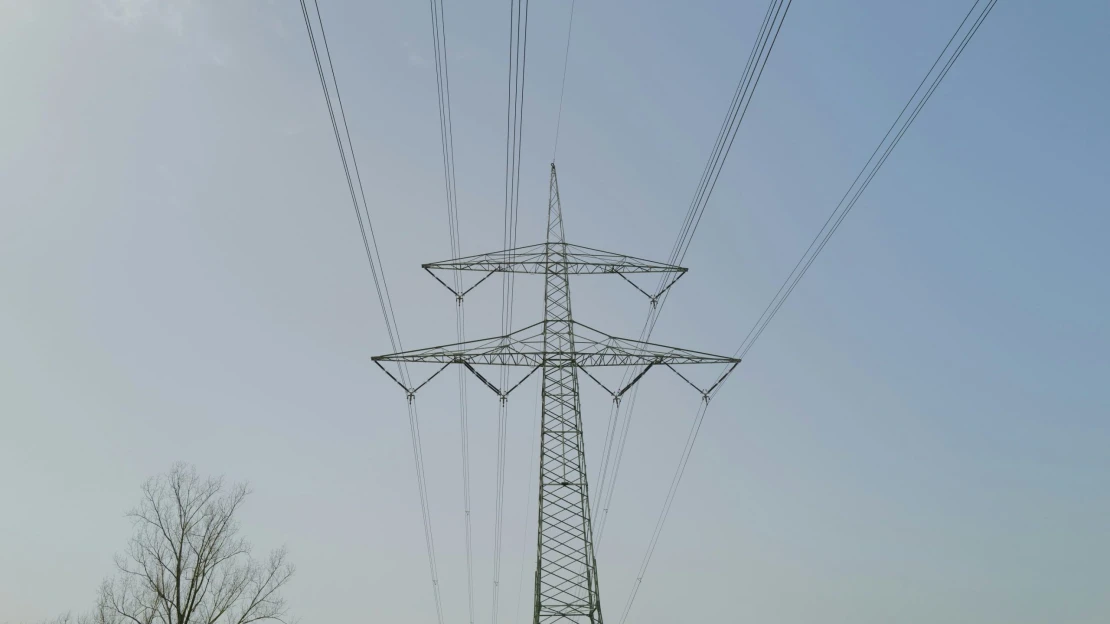 Na zimu připraveni. Češi se nemusejí obávat zdražení energií, cena plynu klesá