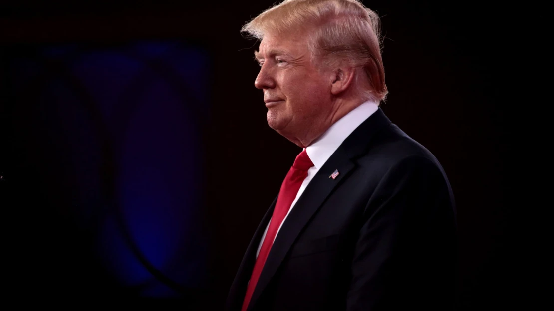 Státní odměny z celních výnosů. Trump slibuje Američanům tisíce dolarů