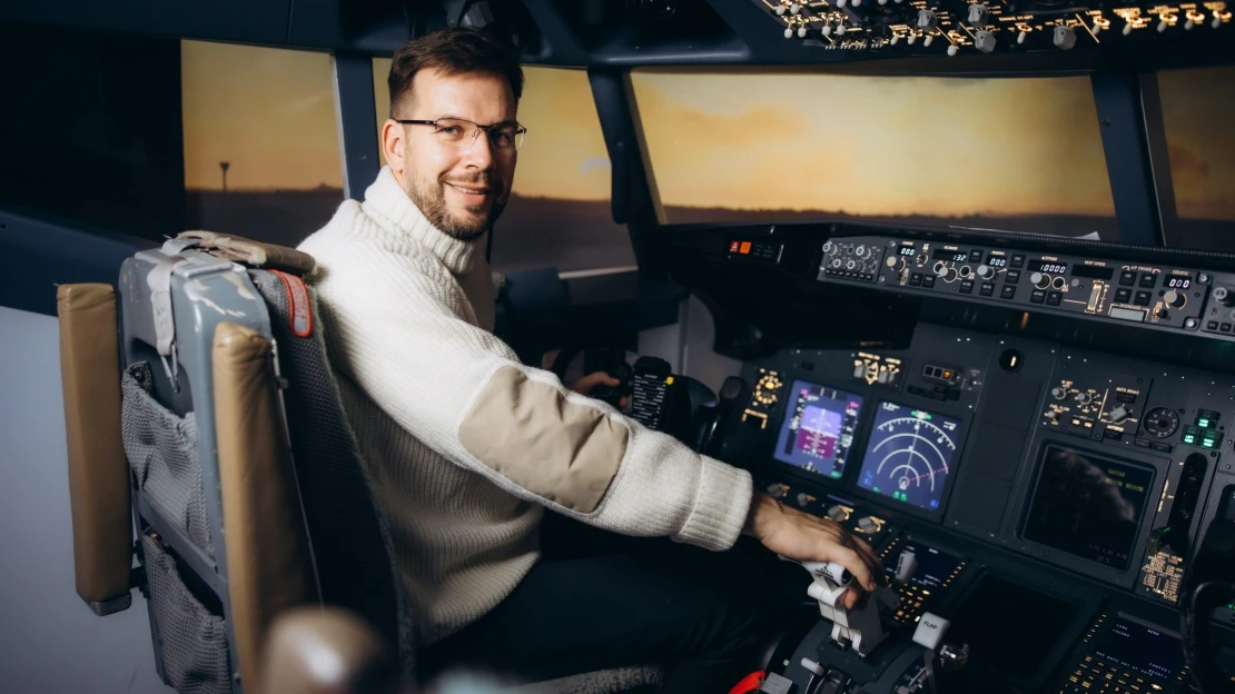 Vyměnil práci v IT za sen o letadlech. Česká hra World of Airports obletěla svět