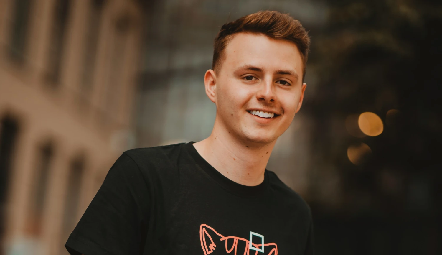 Revoluce na YouTube. Čech za měsíc nabral miliony sledujících, díky AI dabingu