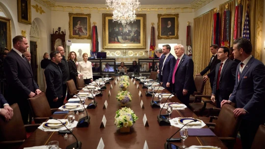 Týden na Ukrajině: Zelenskyj jednal s Trumpem a Rusko zaútočilo na humanitární konvoj