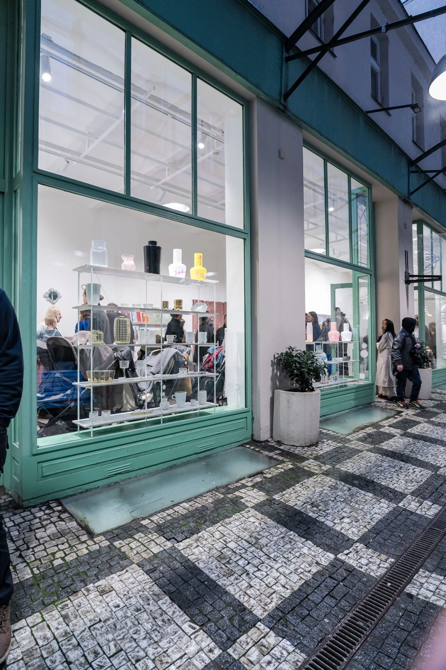 Gallery C12