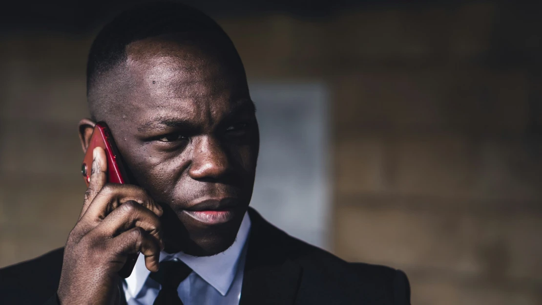 Bude to stát pět minut a víčko od piva. Čím bizarním se na světě ještě platí?