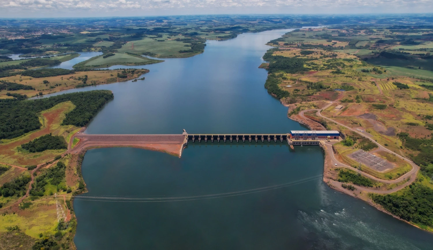 Obří česká investice v Jižní Americe stvrzena. Tesař převzal brazilskou elektrárnu
