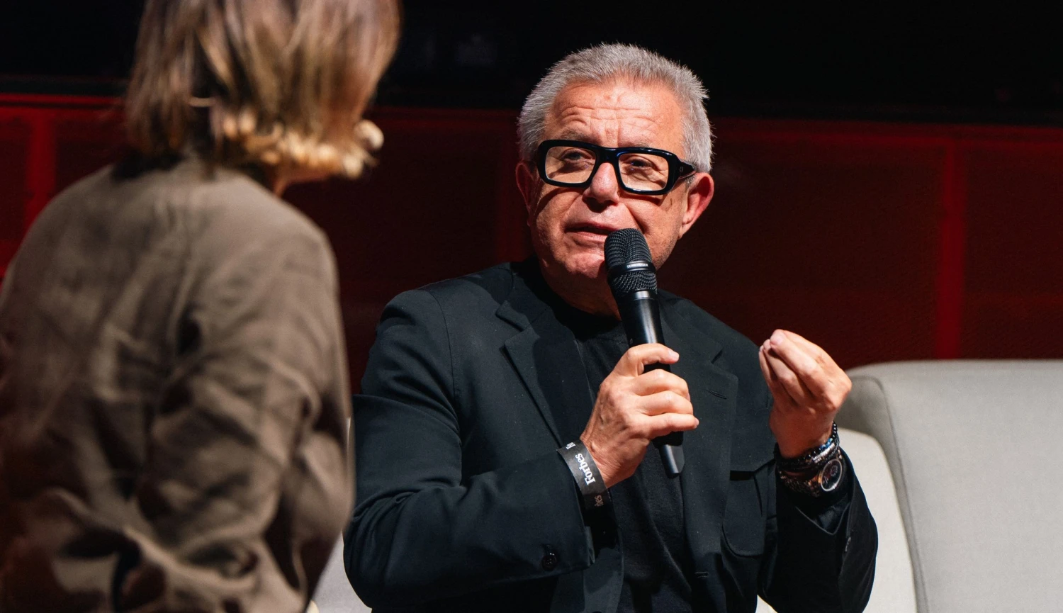 Postavil vyhlídku z lodních kontejnerů. Musíme učit lidi architekturu vnímat, říká